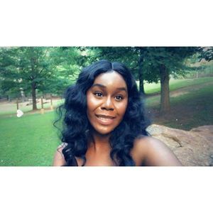 Meet your Posher, Kendra